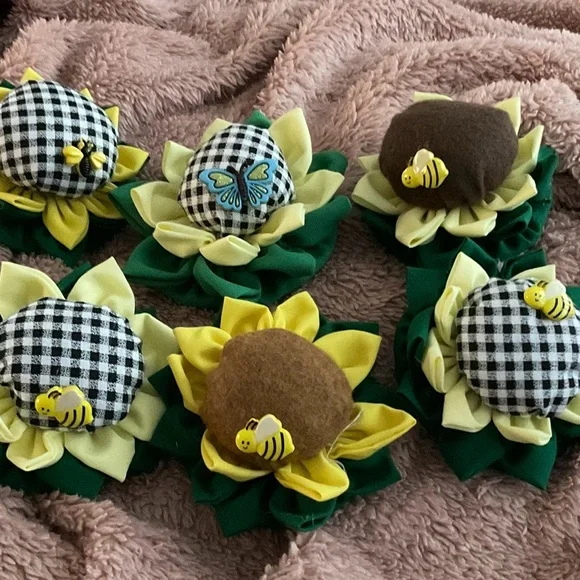 Handmade Sewing Pin Cushion – Fabric Flower w/ Accent – Choice of Design - Picture 2 of 8